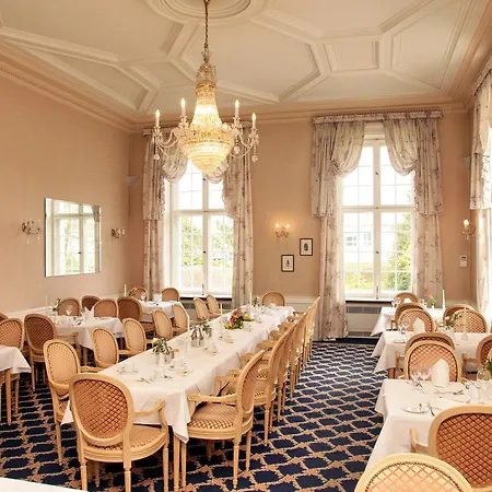 Hotel Schloss 4*