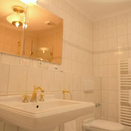 Schloss Hotel 4*