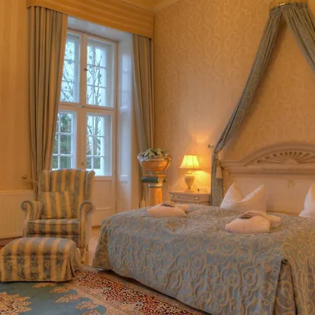 Hotel Schloss 4*